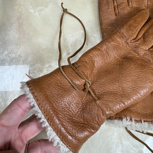 Portolano Italy Leather Shearling Gloves - Picture 3 of 13